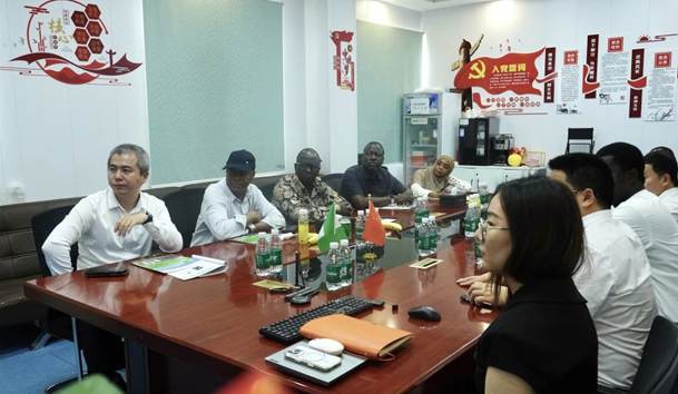 立足中國，鏈接世界｜尼日利亞合作伙伴來訪鴻嘉利總部，共促中非能源升級(圖2)
